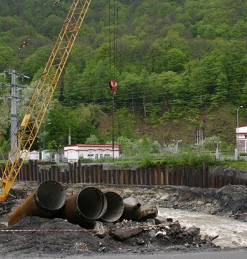 Расчет прогнозируемого вреда водным биоресурсам и среде их обитания при строительстве и иной деятельности производит Азово-Черноморский филиал ВНИРО