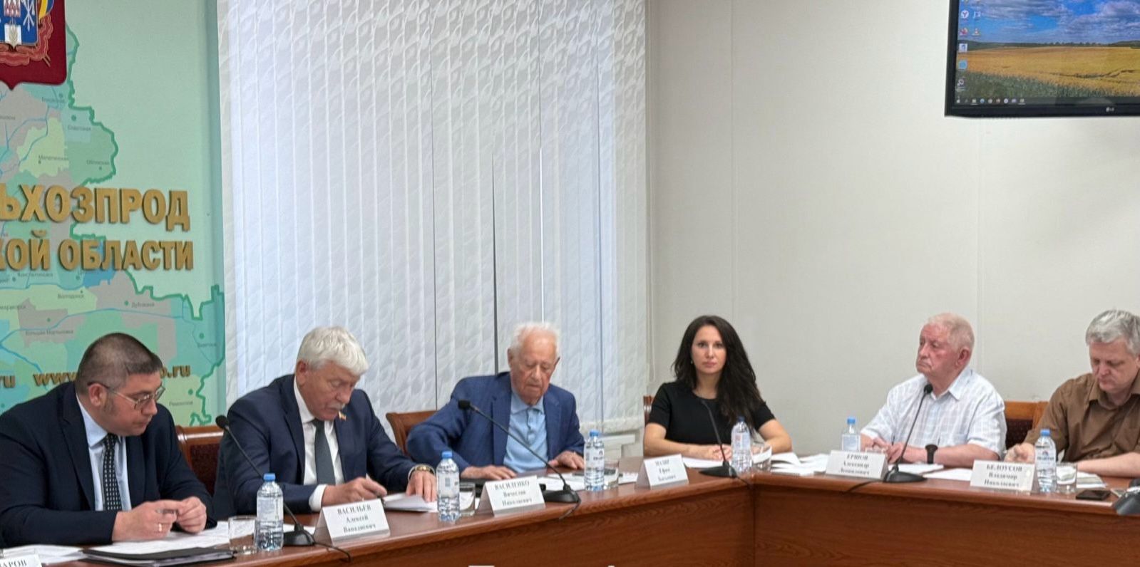 Постер к материалу: Аспекты развития рыбохозяйственного комплекса Ростовской области обсудили в Министерстве сельского хозяйства